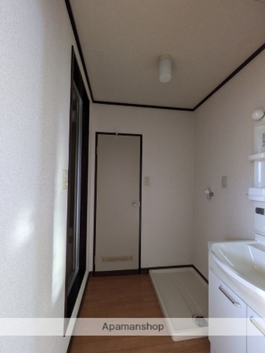 フレグランス衣笠の内装