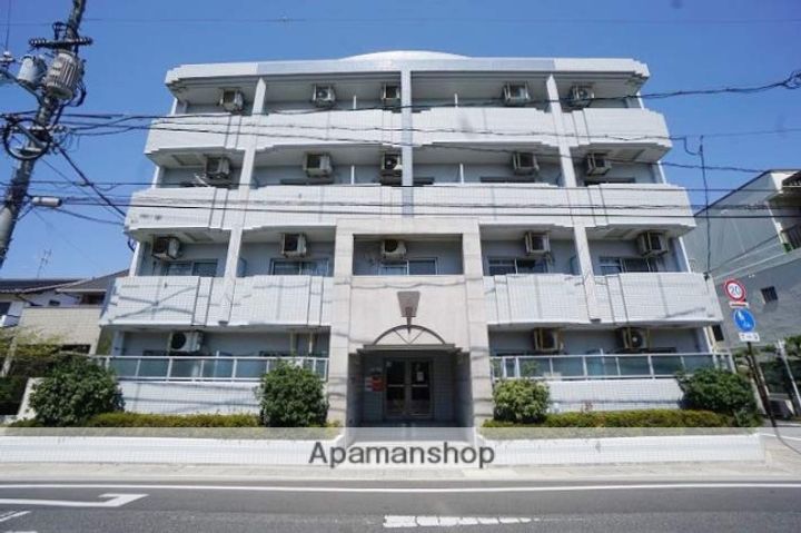 アルファ西古松402の外観