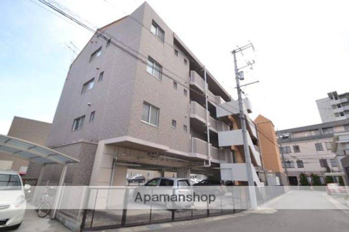 ラ・クール庭瀬403の外観