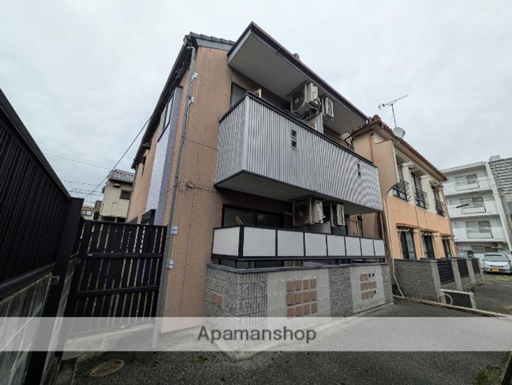 メゾンコスモス101の外観