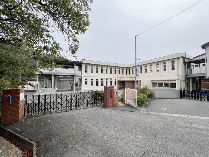 サンシティ東新田Aの周辺