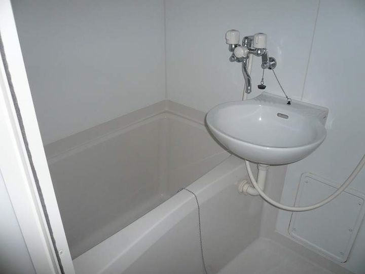 レオパレスグローリーⅡの風呂