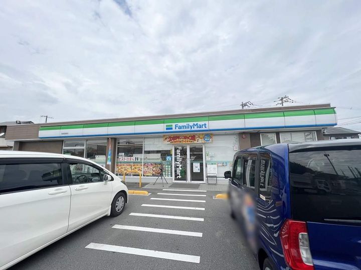 ベルシャトレの周辺