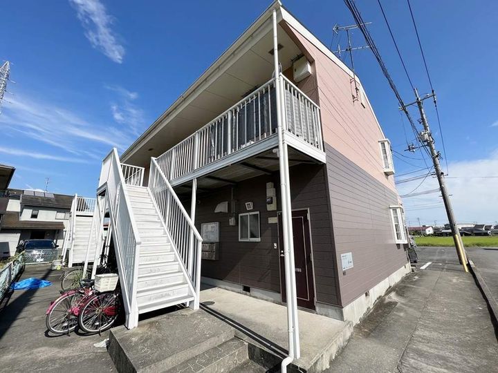 リバーウエスト泉Bの外観