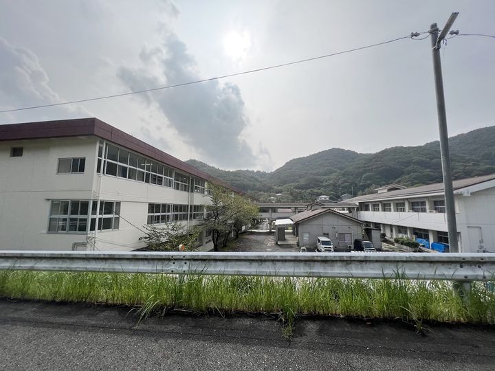 ニュークレストールビゼンの周辺