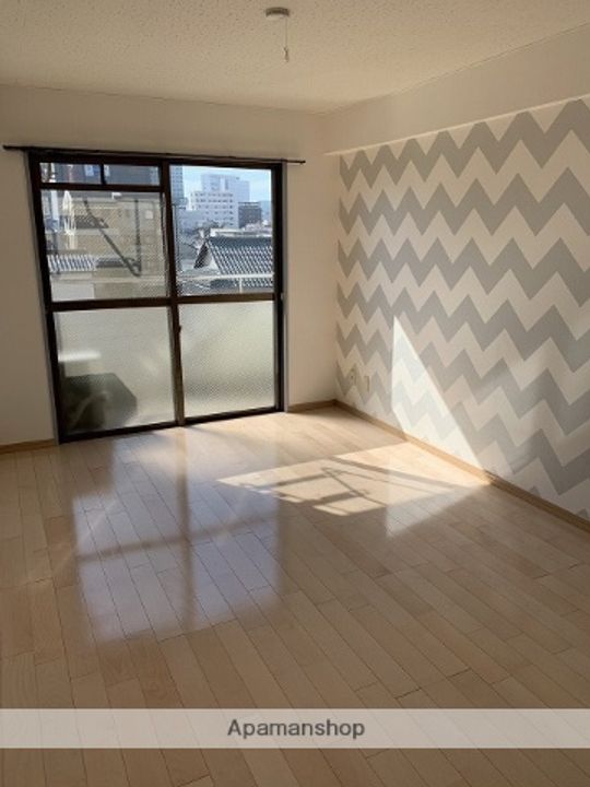 アメニティー21303の居間