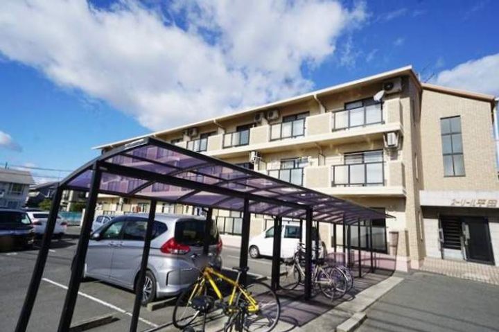 スーリール平田の外観