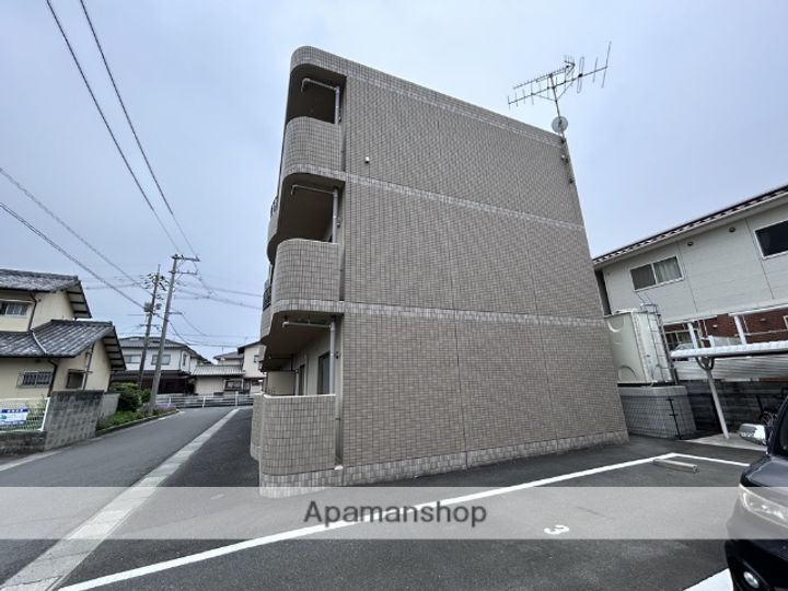 マリベールフレール101の外観