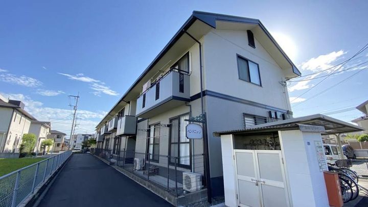 ペンテニューン203の外観