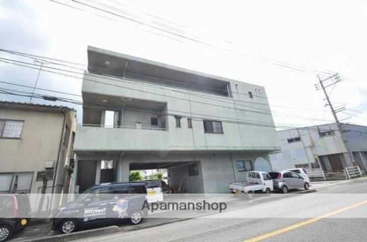 ユヤパレス101の外観