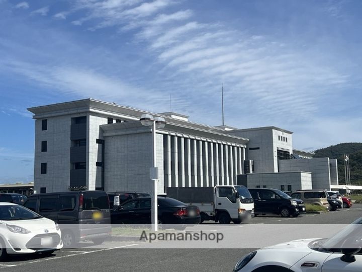 ユヤパレス101の周辺