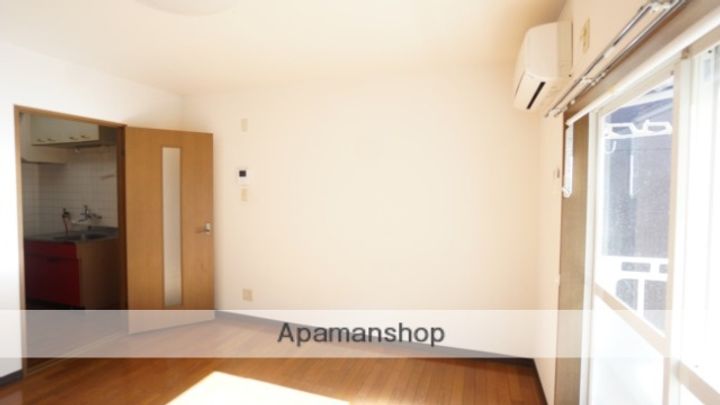 ハイツマスカットⅡ205の居間