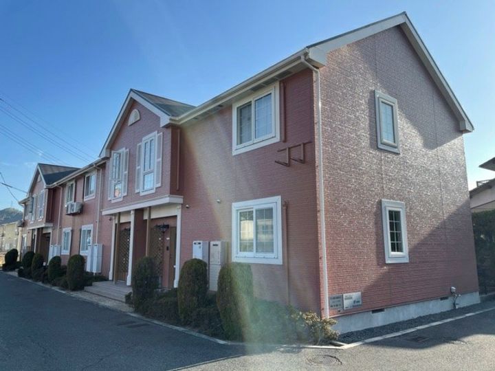 メニーリブの外観