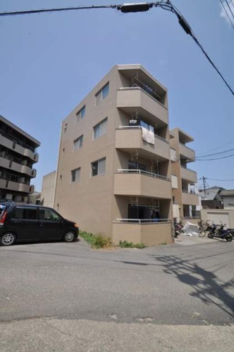 ラジール伊島105の外観