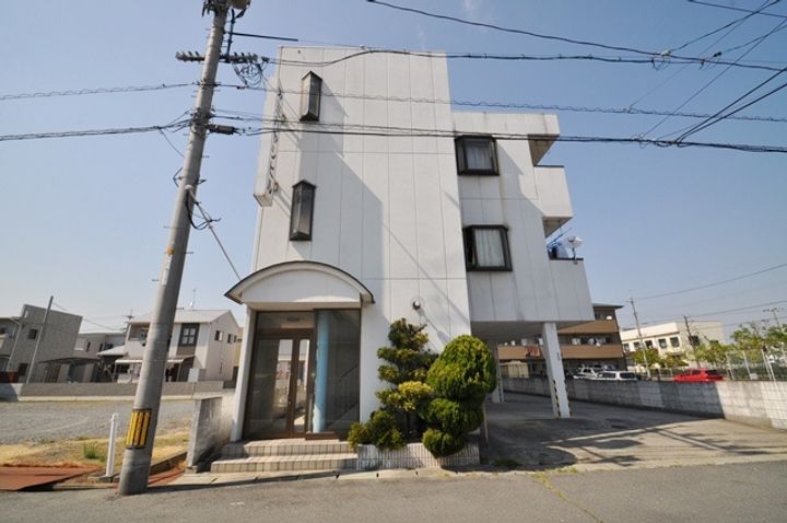 プランドール西市の外観