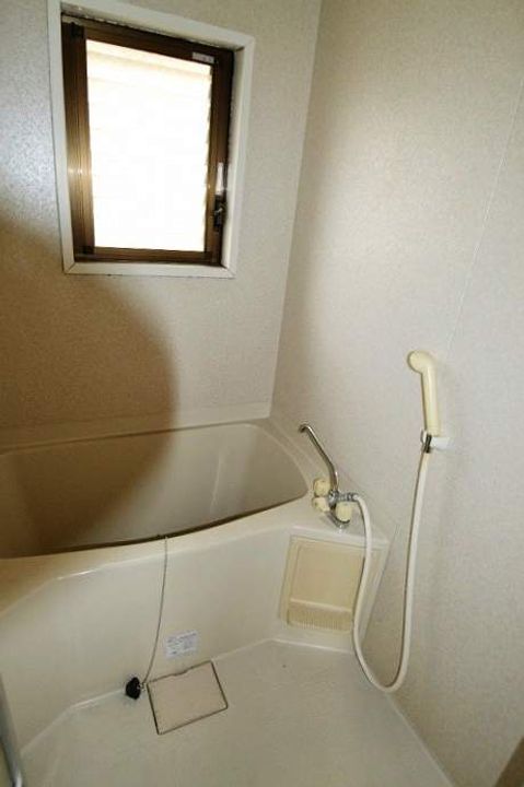 シャリテホサキの風呂