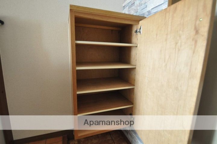 リーセント大和町210の内装