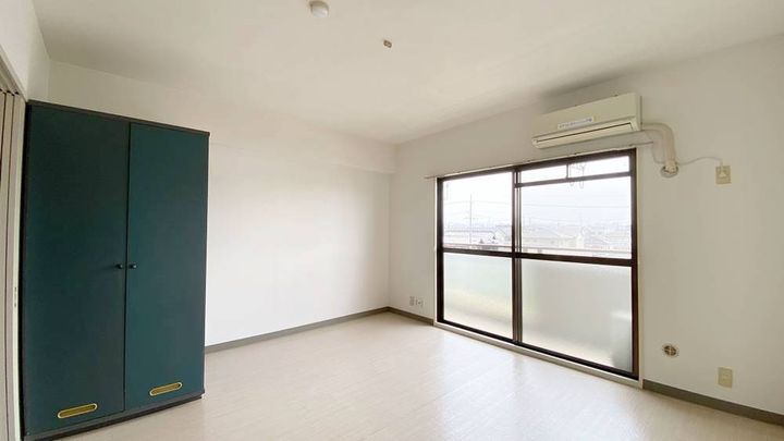 サンシャイン平田308の居間