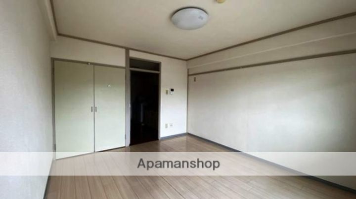 岡山県岡山市北区津島京町3丁目の賃貸マンションの内装