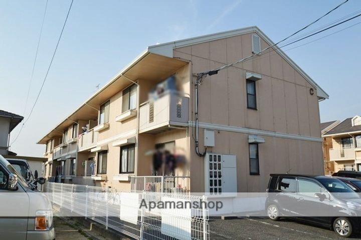 アザリア ハイタウン C202の外観