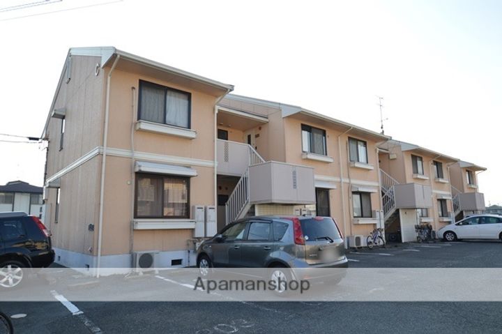 アザリア ハイタウン C202の外観