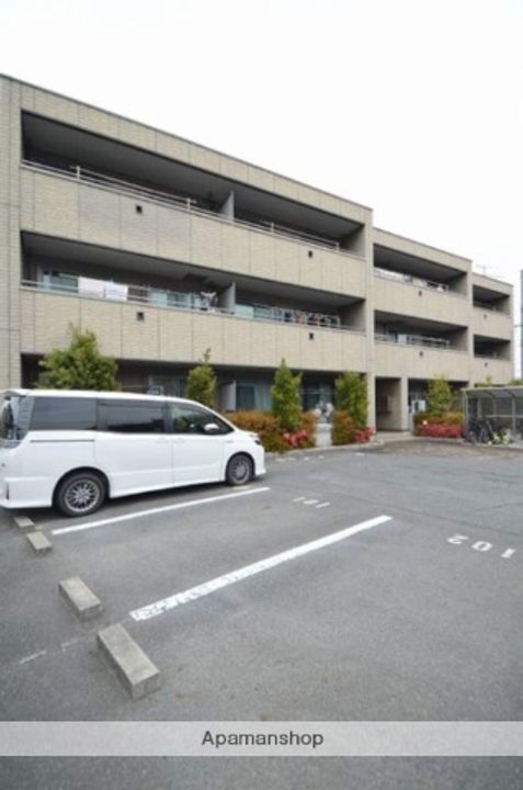 グランディール A棟の外観