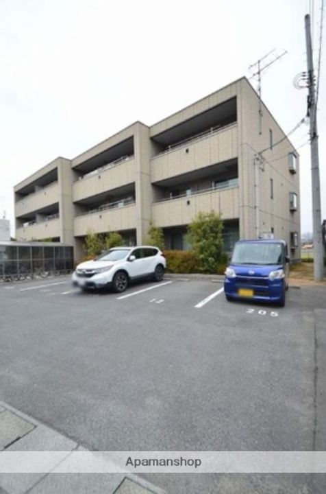 グランディール A棟の外観