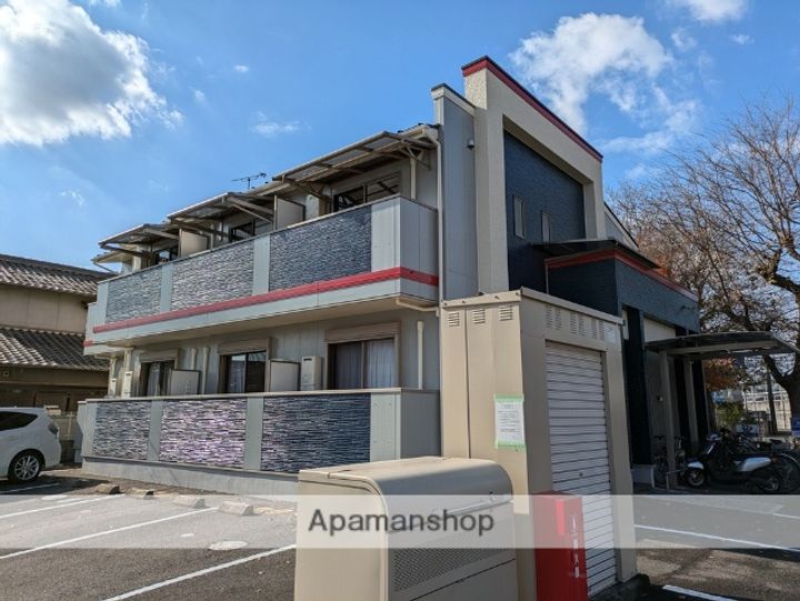 ラ・トピアの外観