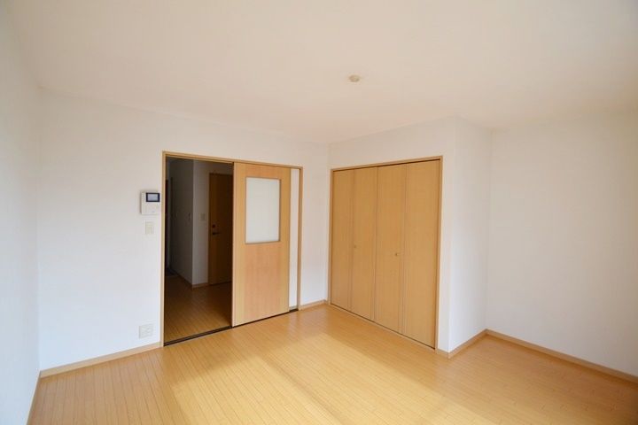 ユピテル石井の内装
