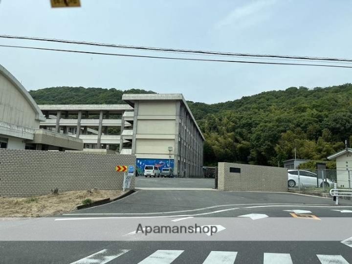 MHKの周辺