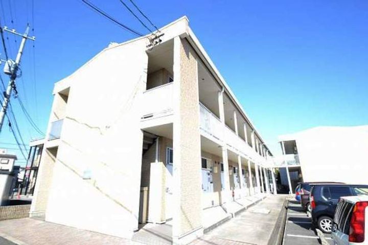 レオパレスジェイ新福の外観