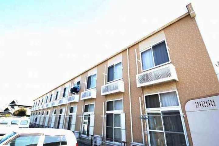 レオパレスジェイ新福の外観