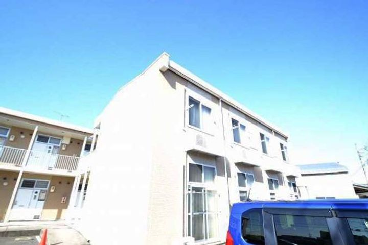 レオパレスジェイ新福の外観