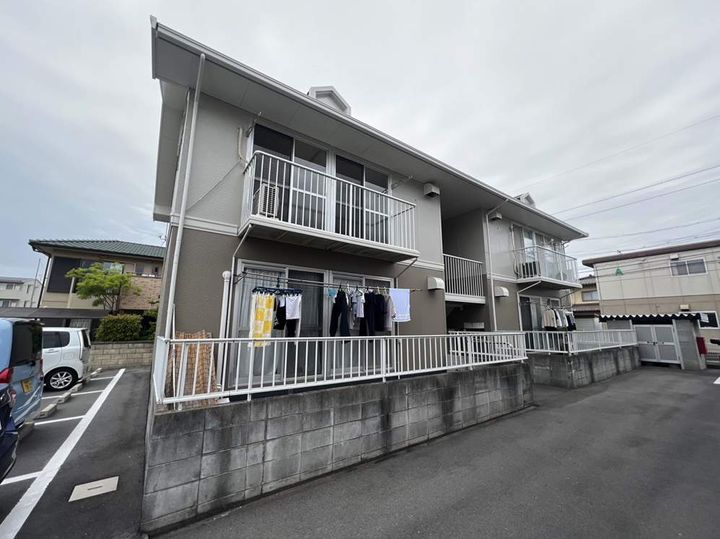 シャトル春水 A棟の外観