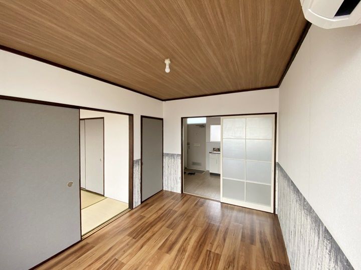 ル・クール緑町の居間
