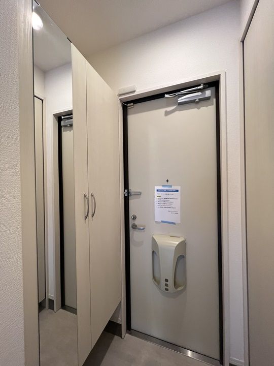 うぐいす館の玄関