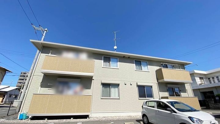 アゼリアの外観