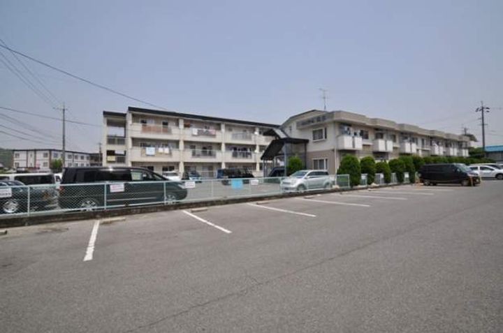 エルディム笹沖の外観