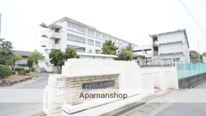 ヴィ アージュ A棟の周辺