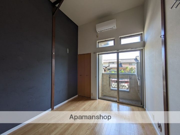 さんさん館 Dの居間