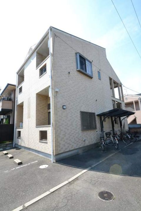 さんさん館 Dの外観