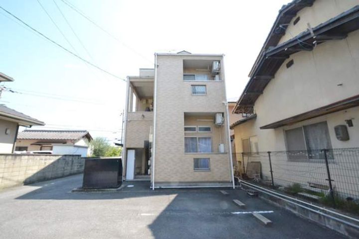 さんさん館 Dの外観