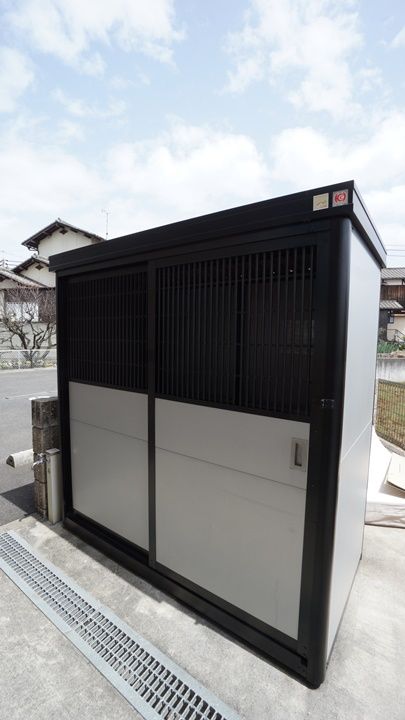 ブライトのその他画像