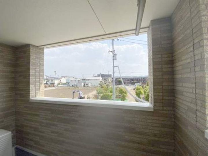 ブライトのその他画像