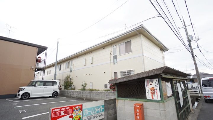 プレーヌ吉田の外観