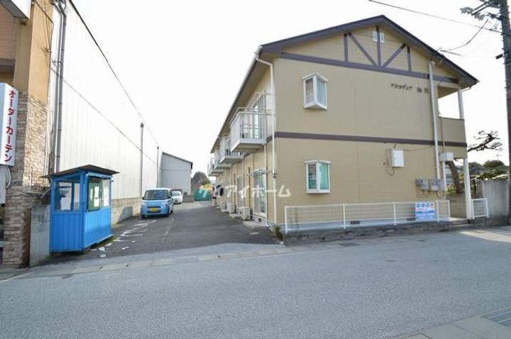 アルカディア総社の外観