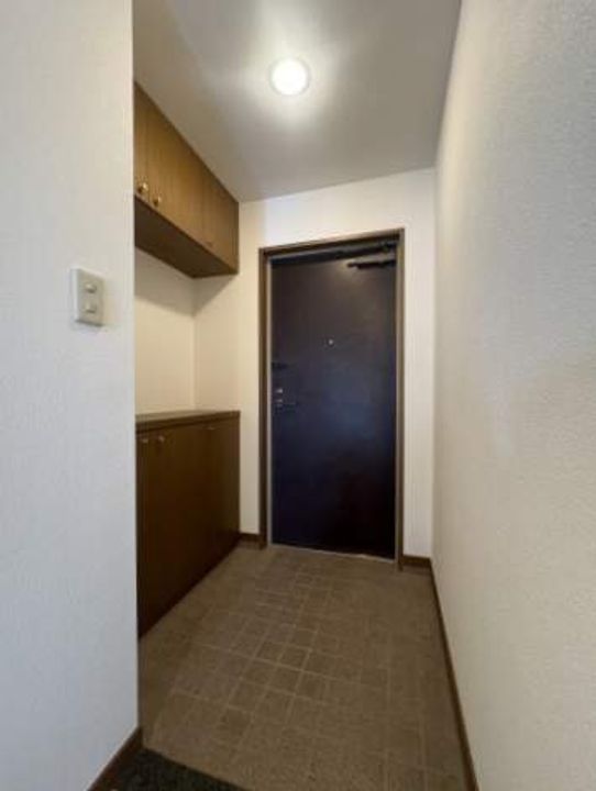 プリード早島の玄関