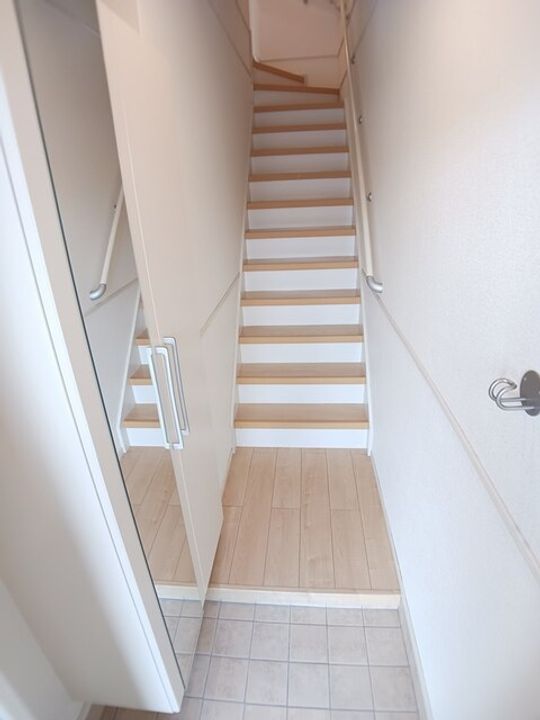 ヴィーナス Bの玄関