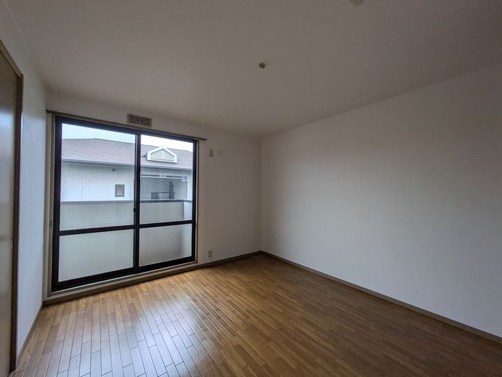 レイモンドサンヴィレッジD棟202号室の内装