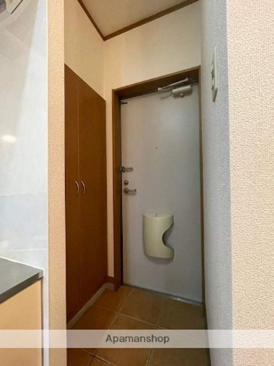 コンセルヴァトリオ A棟の玄関